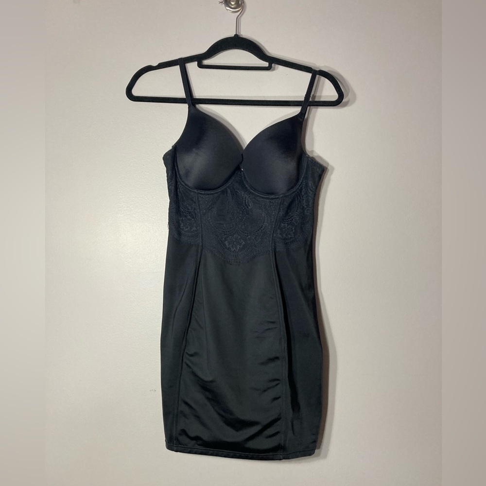 FLEXEES by Maidenform Shapewear Slip
36C  
Adjustable straps